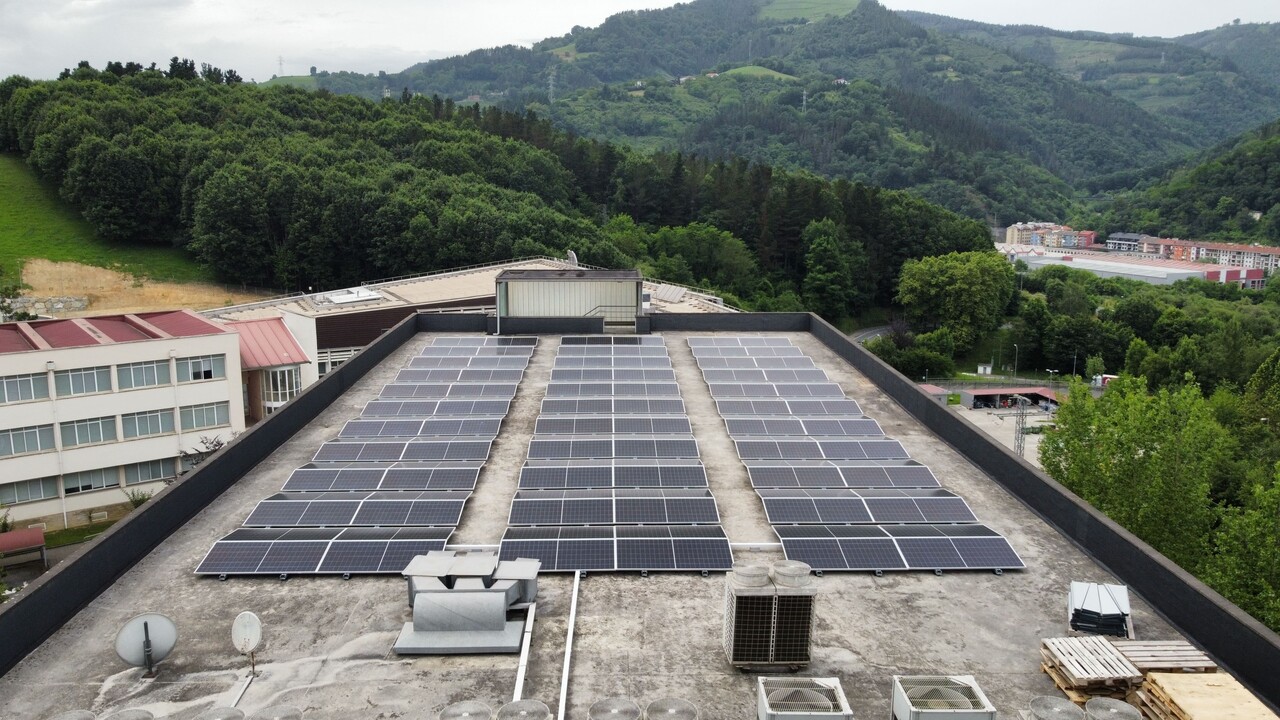 instalacion paneles solares goierri eskola 1