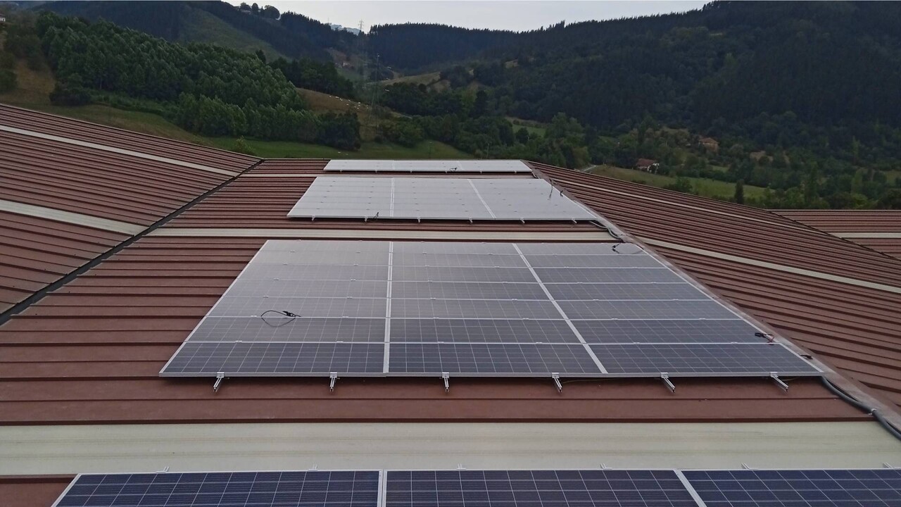 papeleria usurbe instalacion paneles solares 1