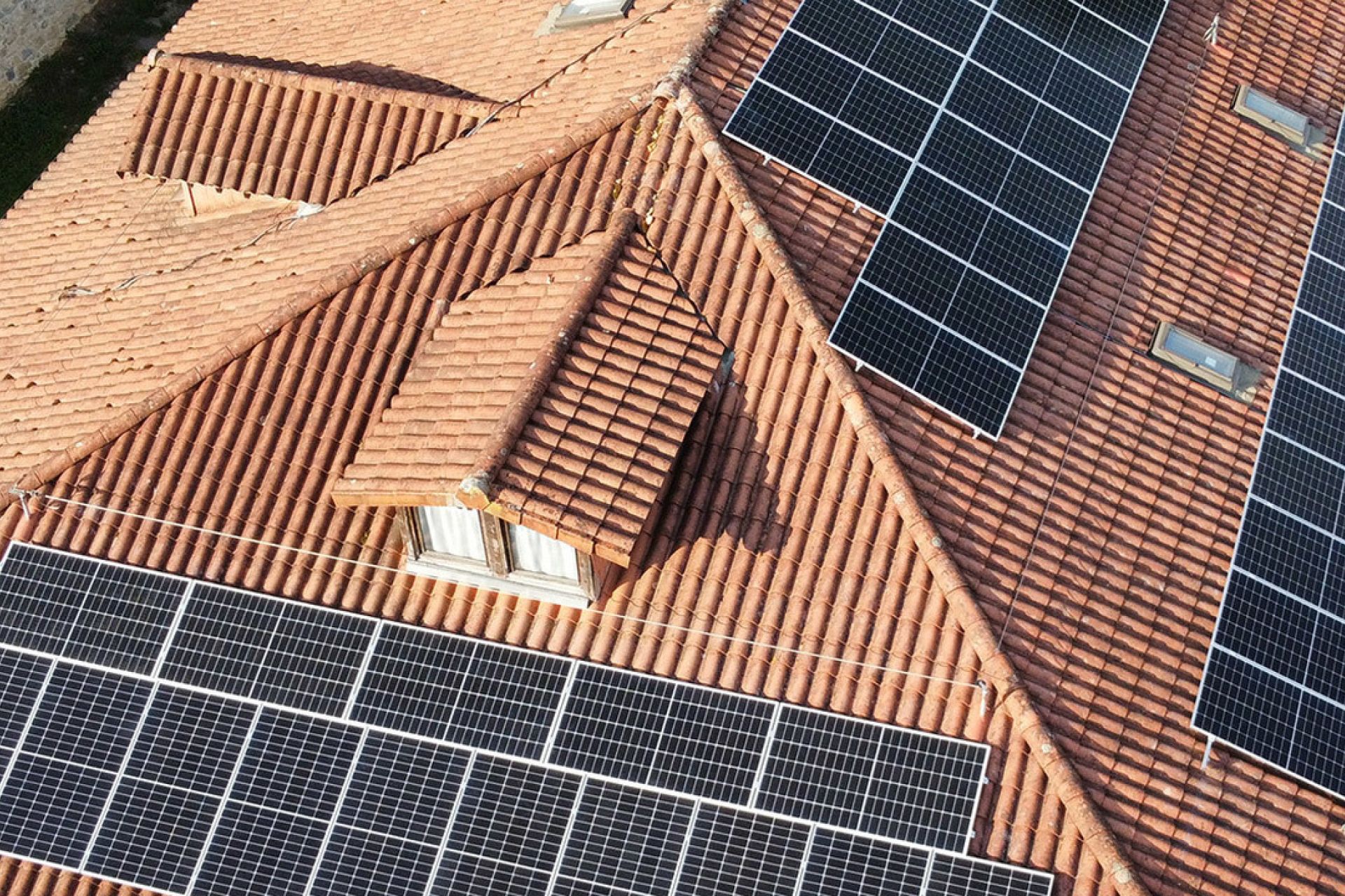 Instalación de placas solares en Álava